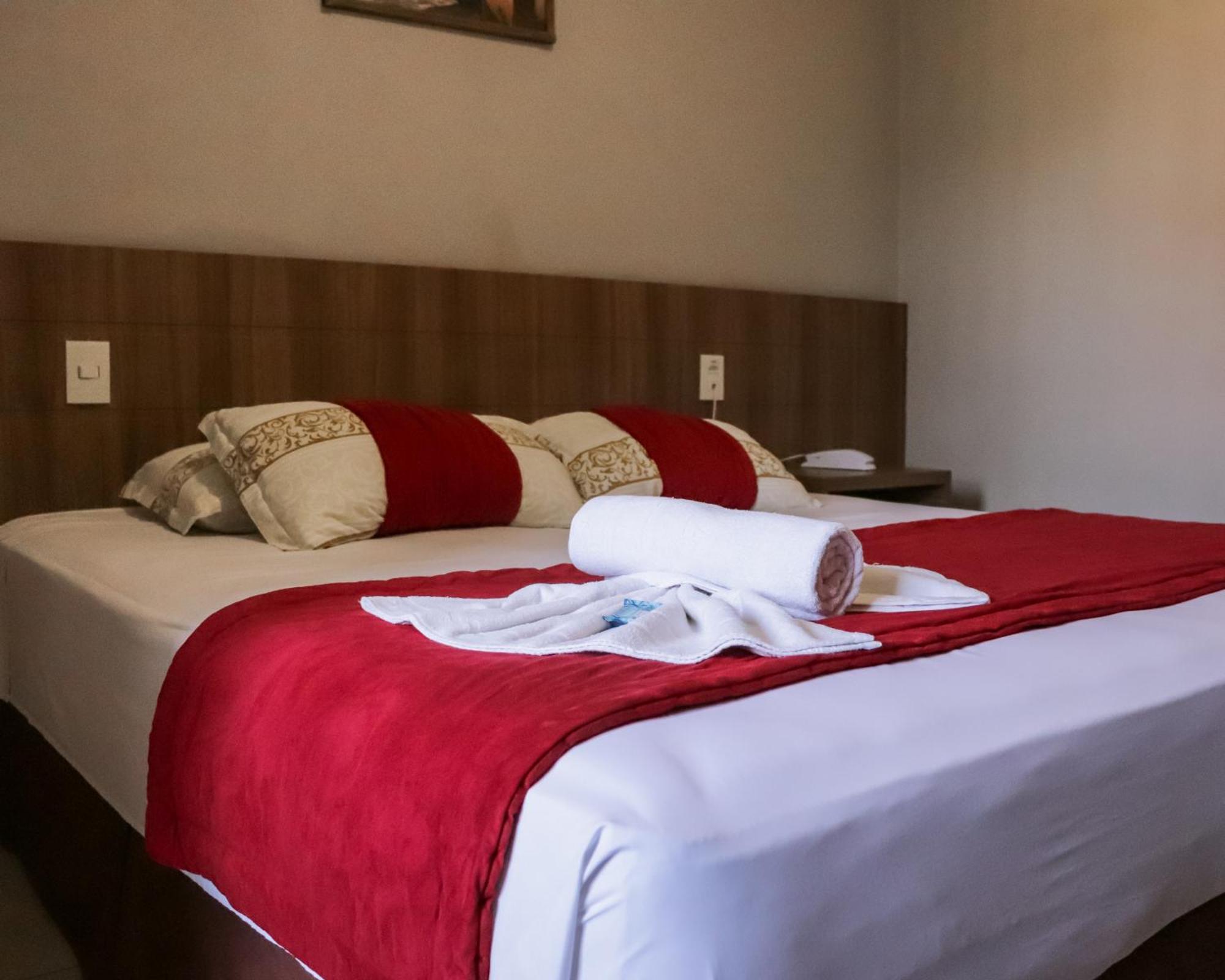 Hotel Caminhos Da Serra Трес-Короас Экстерьер фото